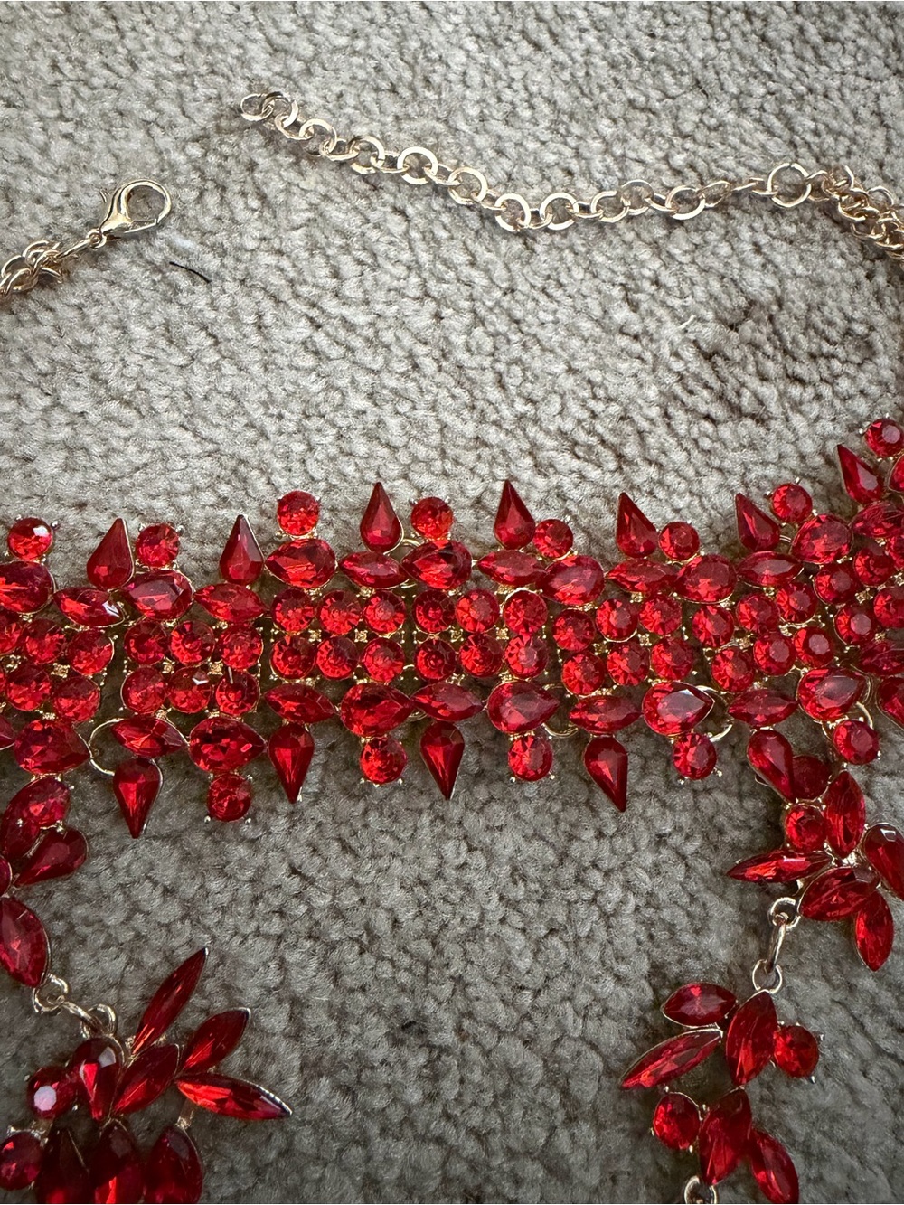 NWOT Aratta- Dramatic Red Crystal Bib Necklace with Gold-Tone Setting - Picture 14 of 16